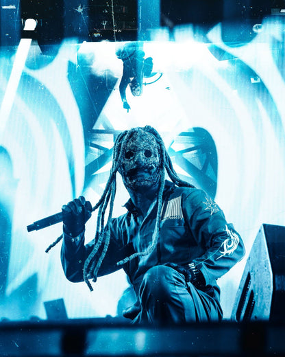 Corey Taylor in Slipknot mask performing