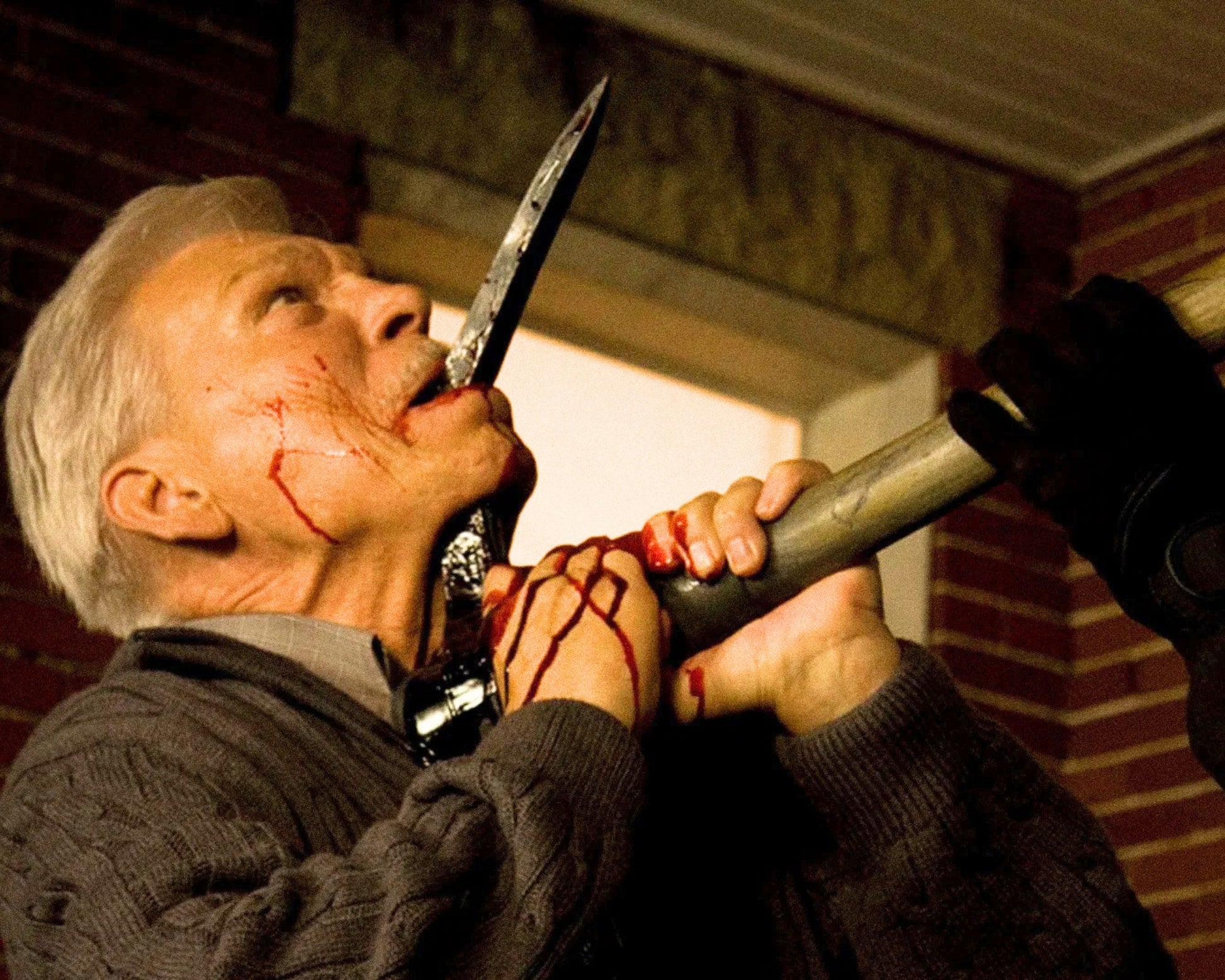 Tom Atkins Photo 6