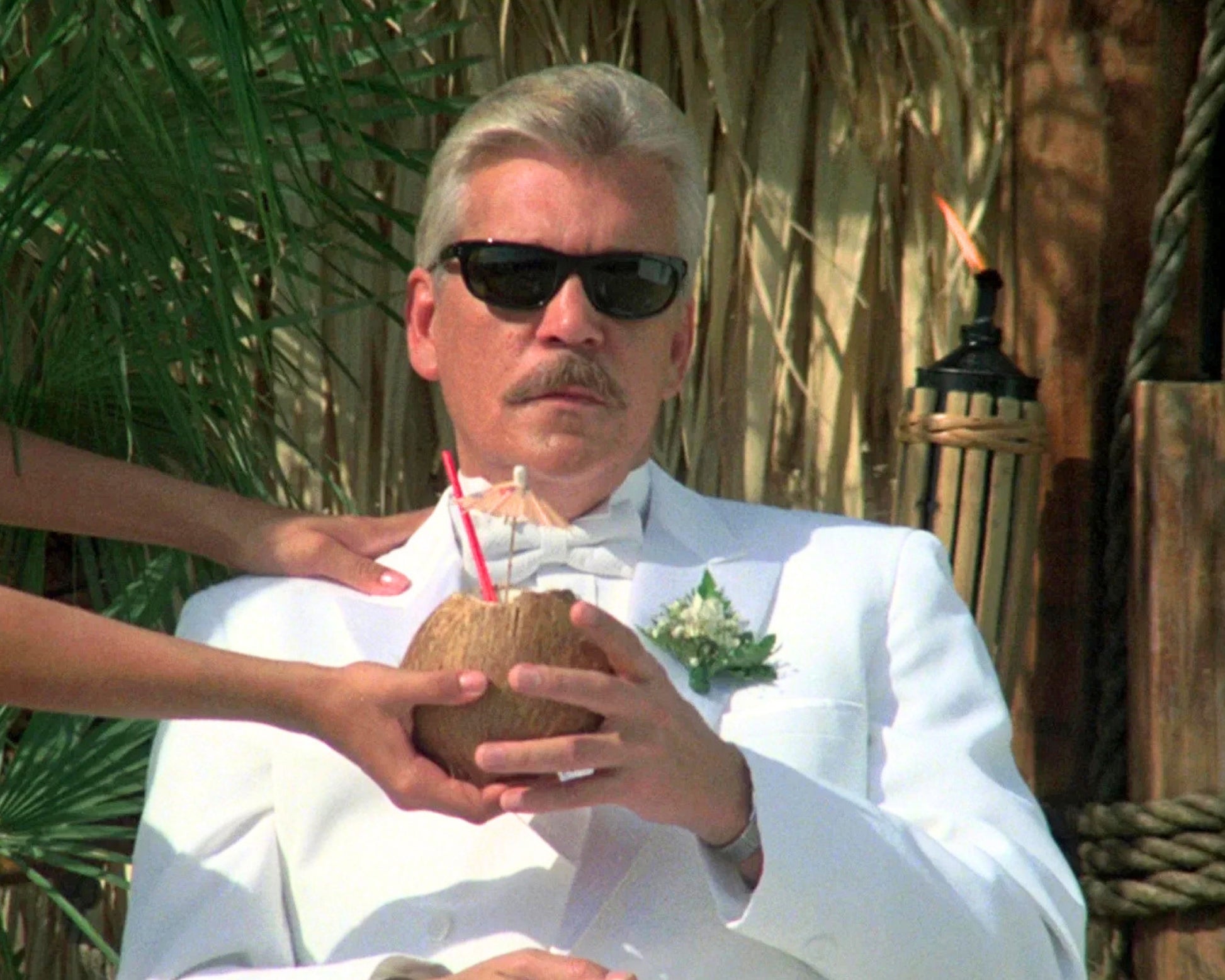Tom Atkins Photo 7